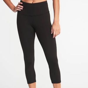 Old Navy High Rise Go Dry Elevate Leggings